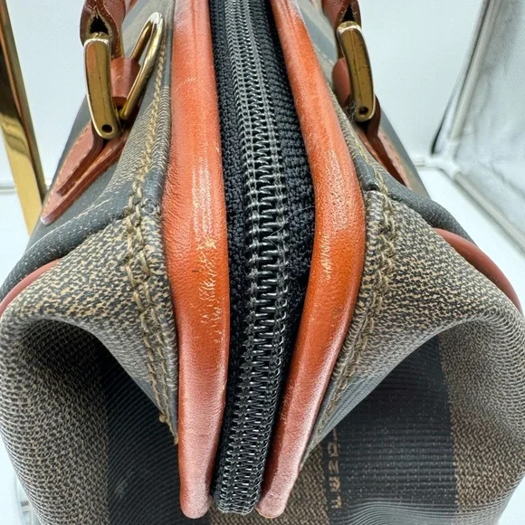 Fendi-Authentic- Pecan Canvas Boston Bag Brown / Black - Picture 13 of 16